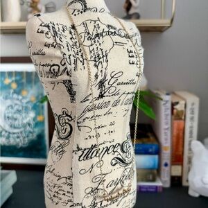 NWOT Gold Wanderlust Travel Lover Word Name Necklace